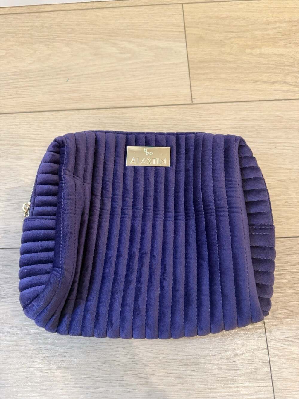 ALASTIN Skin Care Pouch Cosmetic Case Purple Velvet Gold Accents